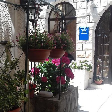 Guest House Villa Castio Petrovac エクステリア 写真