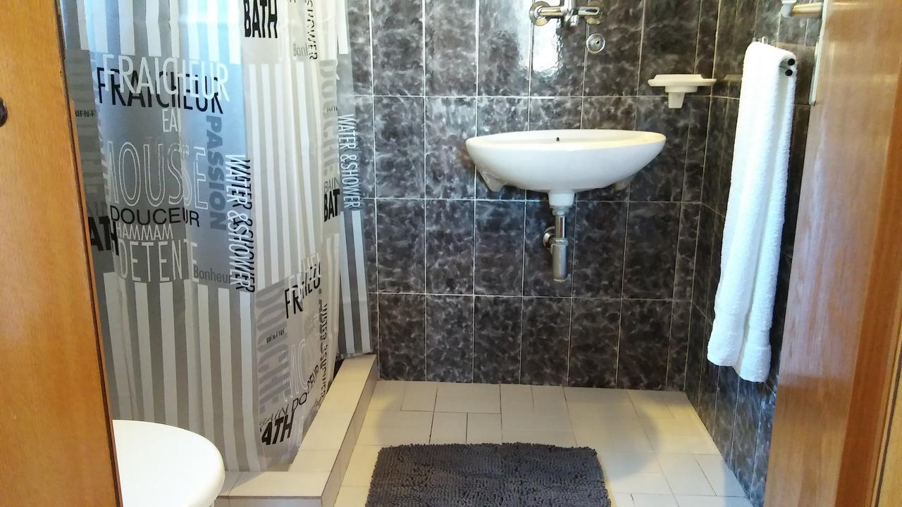 Guest House Villa Castio Petrovac エクステリア 写真
